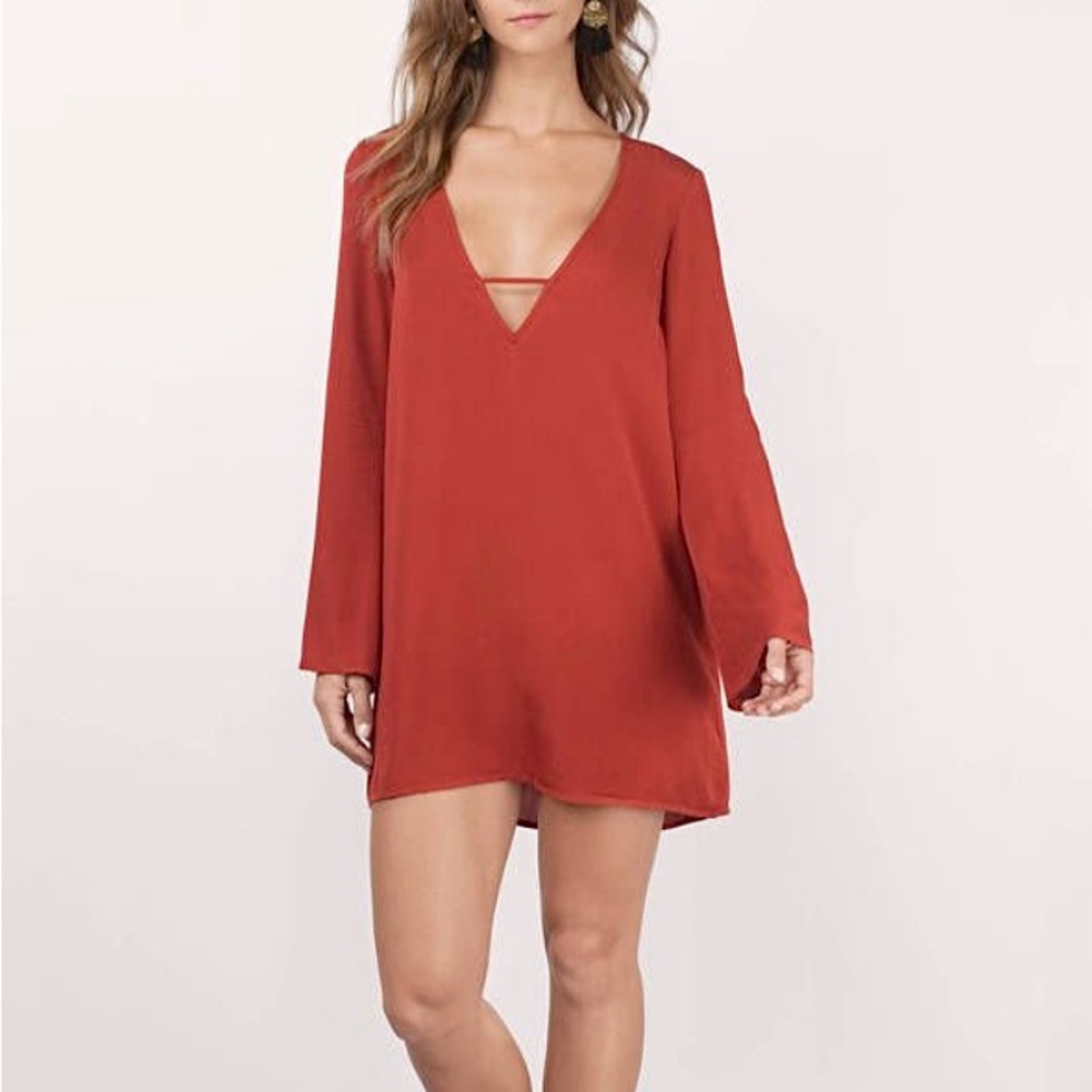 Tobi Whitney Rust V-Cutout Shift Dress Size Medium
